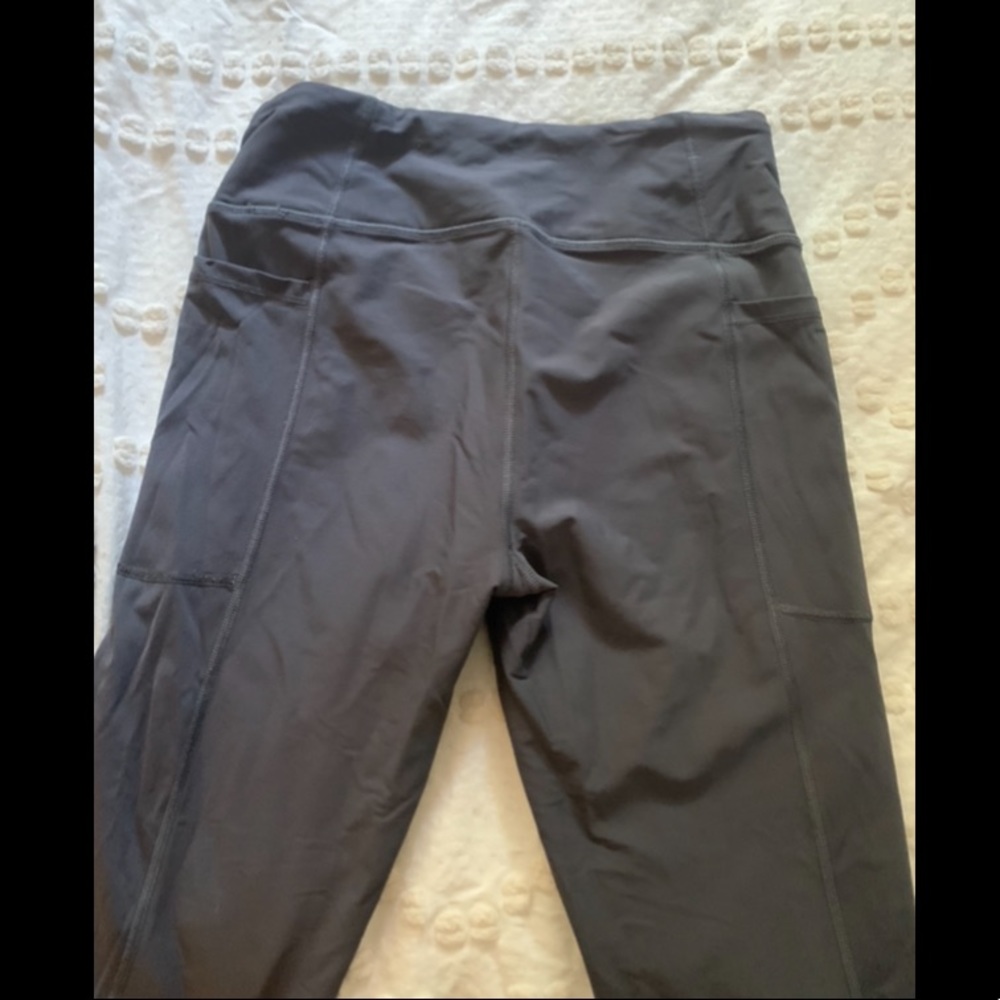 Victoria’s Secret SPORT leggings